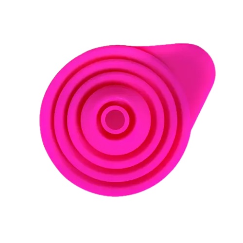 1748253264 הרקע בקובץ ״web 20343 Collapsible Silicone Funnel Collapsed 2021 X550 Crop Center״ הוסר Muc Off .jpg